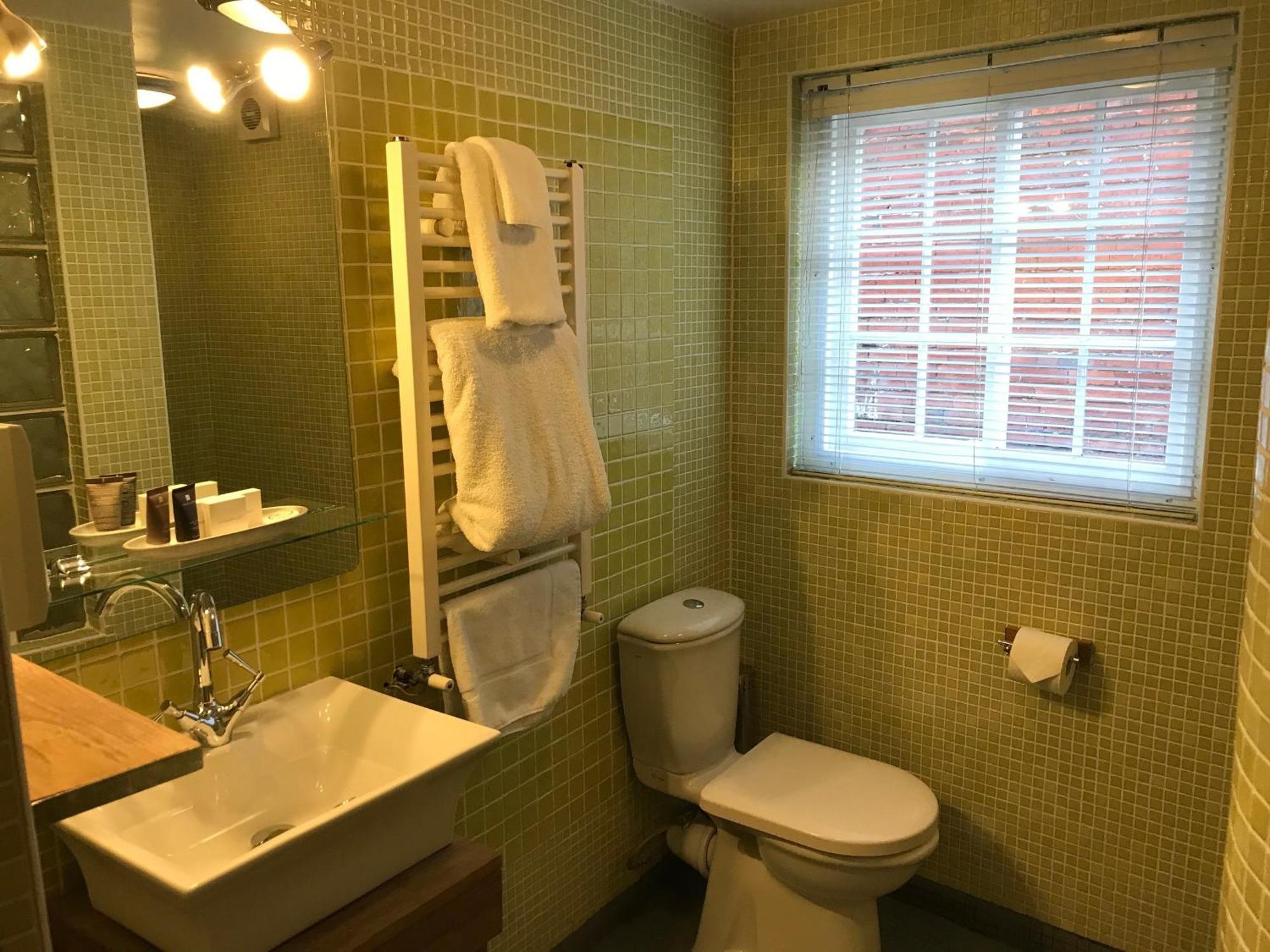 Sebastians Hotel Oswestry Phòng bức ảnh